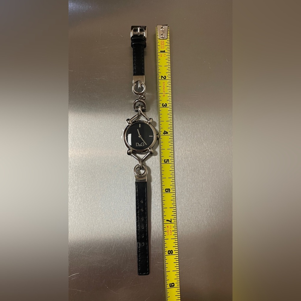 D&G Watch - Picture 8 of 12